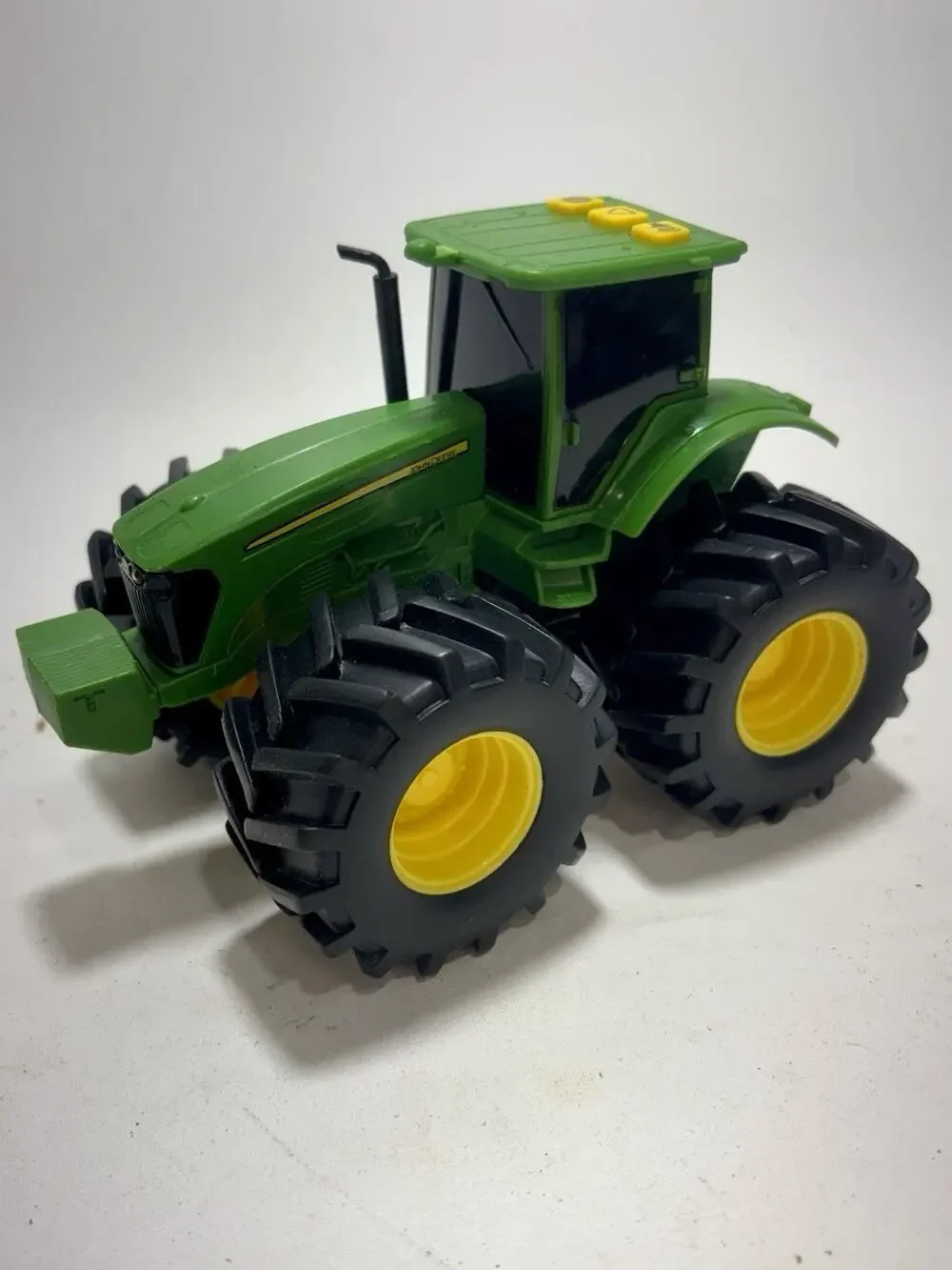 John Deere Monster Treads Tractor Toy ERTL 2011 Big Wheels Lights Sound Farm Toy